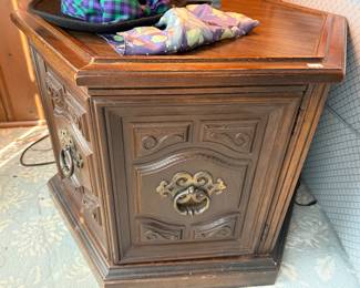 Vtg Wooden Side Table 