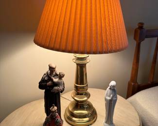 Vtg Table Lamp, Figures 