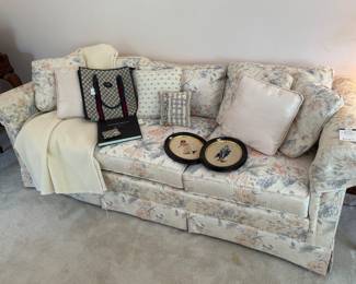 Vtg Floral Sofa, Needlepoint Art, Decorative Pillows