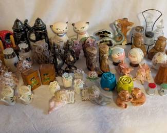 Vintage Salt Pepper Shakers