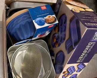Mystery Lot Of Baking Pans Bowls
