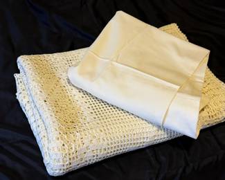 Queen Bed Cover Pillow Cases