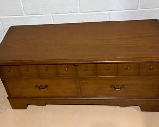 Lane Cedar Chest