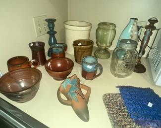 VINTAGE POTTERY PIECES