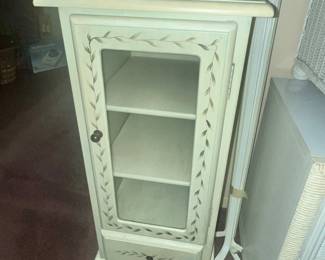 WONDERFUL SMALL STENCILED DISPLAY CHEST