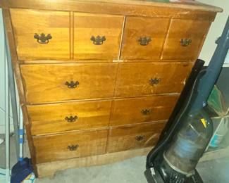 LARGE 5 DRAWER CHEST