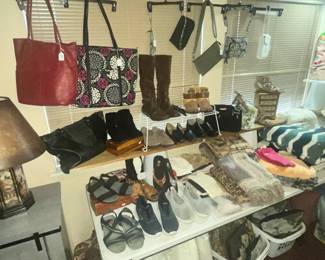 LADIES SHOES, BOOTS, PURSES, ACCESSORIES