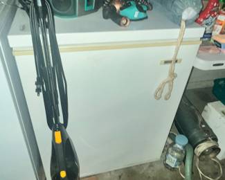 KELVINATOR CHEST FREEZER