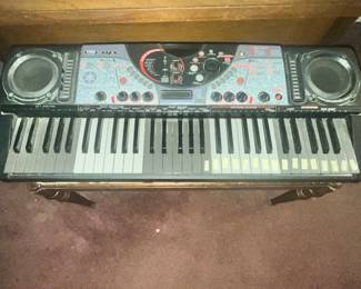 NICE YAMAHA DJX-11 ELECTRONIC KEYBOARD