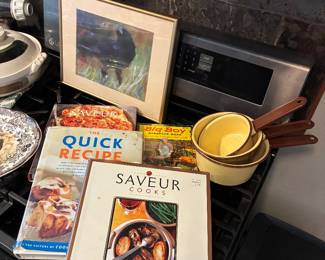 Cook Books, Measuring Cups 