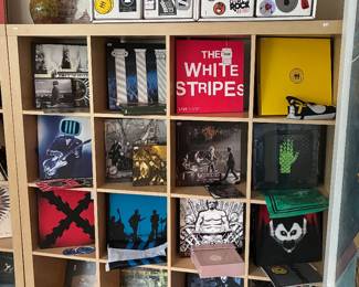 Cubby Shelf, Records