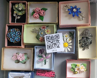 Lot 14: Assorted Brooches and Pins in Boxes