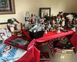 Christmas linens for bathroom and other decorations