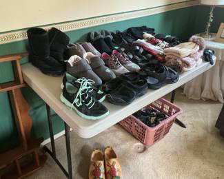 Women’s shoes.