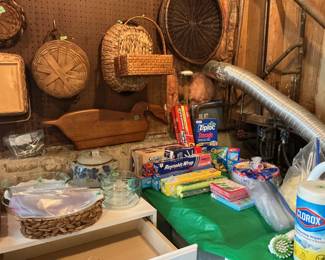 Lots of kitchen product