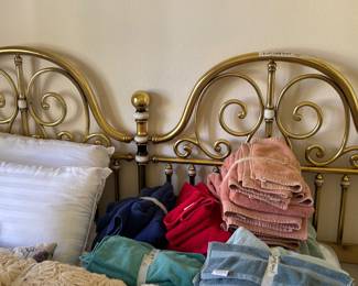 Kiing Head Board