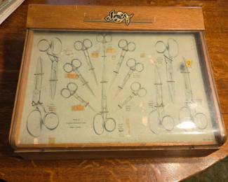 Joy scissor display