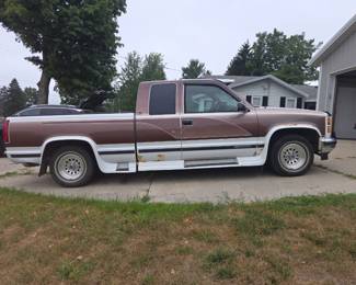 1995 GMC Sierra SLE C-Series 1500 pickup truck, Fires right up! RWD (232,000 Mi),