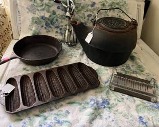 Cast Iron Tea Kettle & Frying Pan, Griswold Corn Bread Pan,