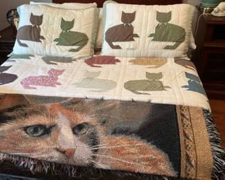 Full-size coat with cats and two pillows/cat blanket