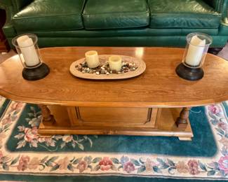 Vintage style oak coffee table with Storage