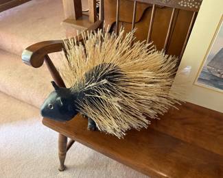 Museum, art deco porcupine