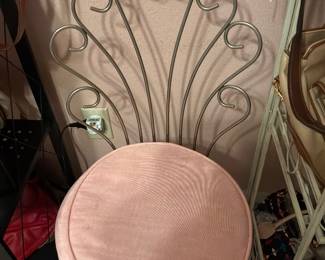 Vanity chair