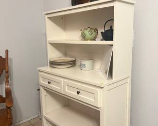 Kitchen hutch