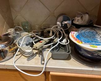 Kitchen gadgets and baking dishes