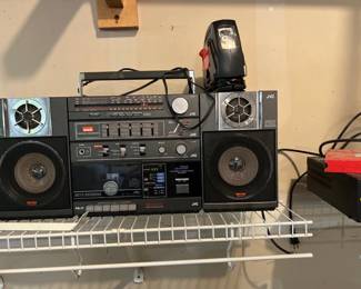 JVC multimedia player
