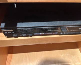 Panasonic CD/DVD changer