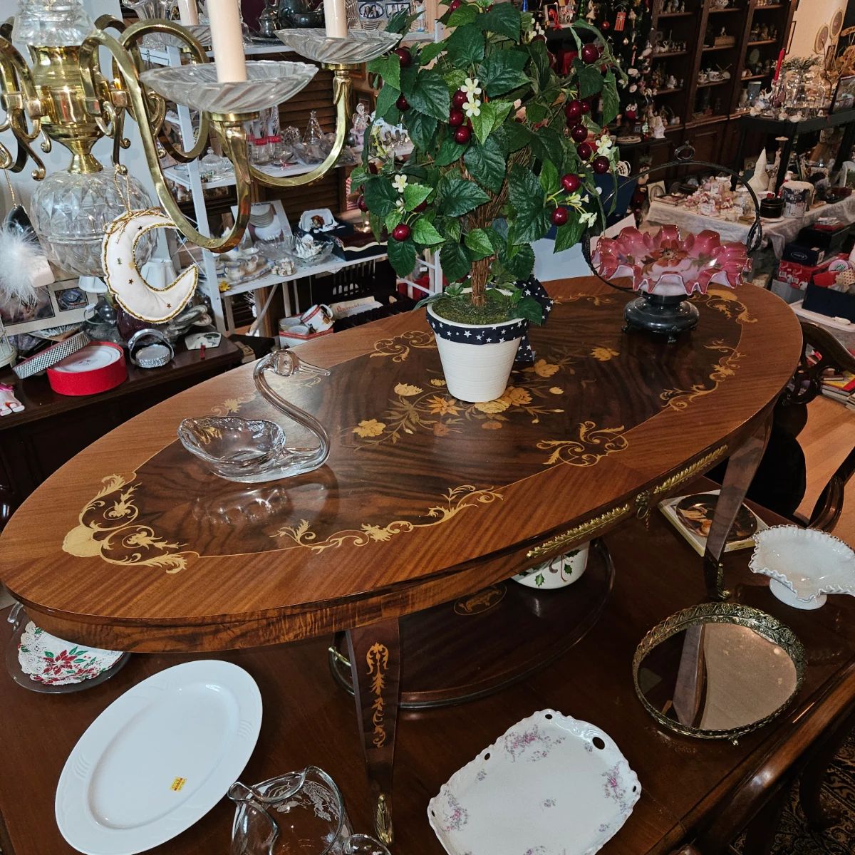 Beautiful inlaid oval Italian coffee table