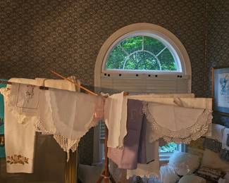 Various Vintage/antique linens