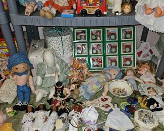 Various Collectable Dolls