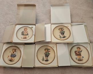 Hummel Plates
