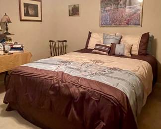 QUEEN MATTRESS, LINENS