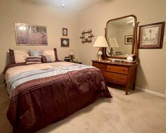 ANTIQUE DRESSER WITH MIRRIR