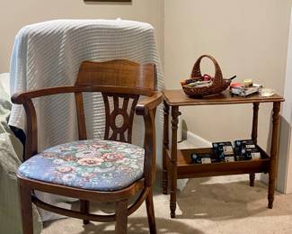 BARREL CHAIR, ACCENT TABLE