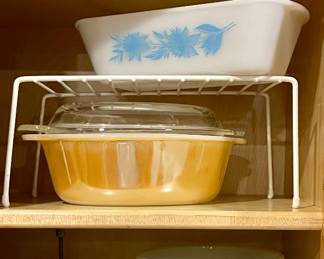 VINTAGE GLASSWARE
