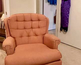 UPHOLSTERED ROCKING CHAIR