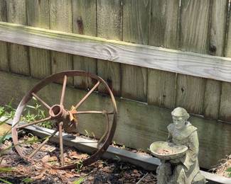 METAL WHEEL, STATUE