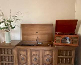 MCM STEREO