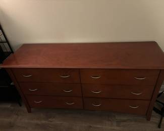 6-drawer dresser 