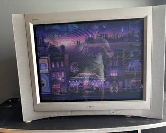 Sony Trinitron CRT tv 32: Excellent Condition POPULAR with GAMERS