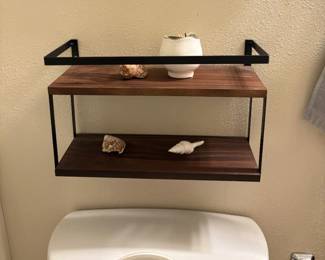 Wall mount shelf / towel rack