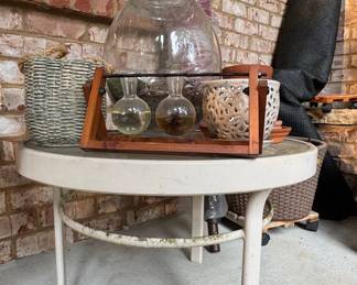 Vintage-Style Wood and Glass Double Bulb Propagation Station