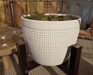 White Ceramic Grid-Textured Planter with Wood Stand