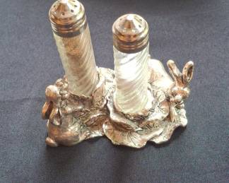 Vintage Arthur Court 1998 Rabbit and Cabbage Salt and Pepper Shaker Set