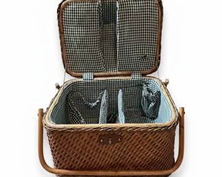 Vintage Wicker Picnic Basket