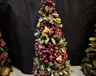 Salzburg Creations Berry Cone Tabletop Christmas Tree
